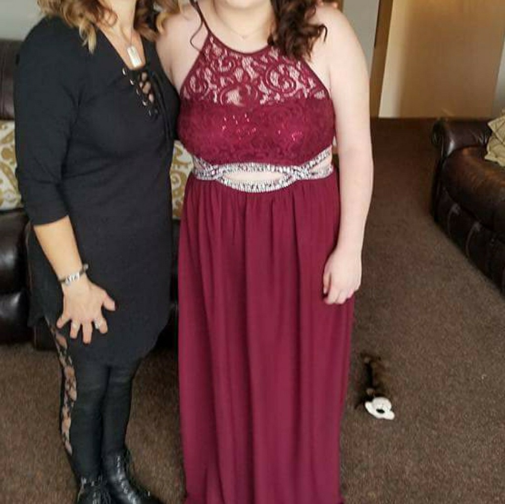 Prom dress - Picture 2 of 3